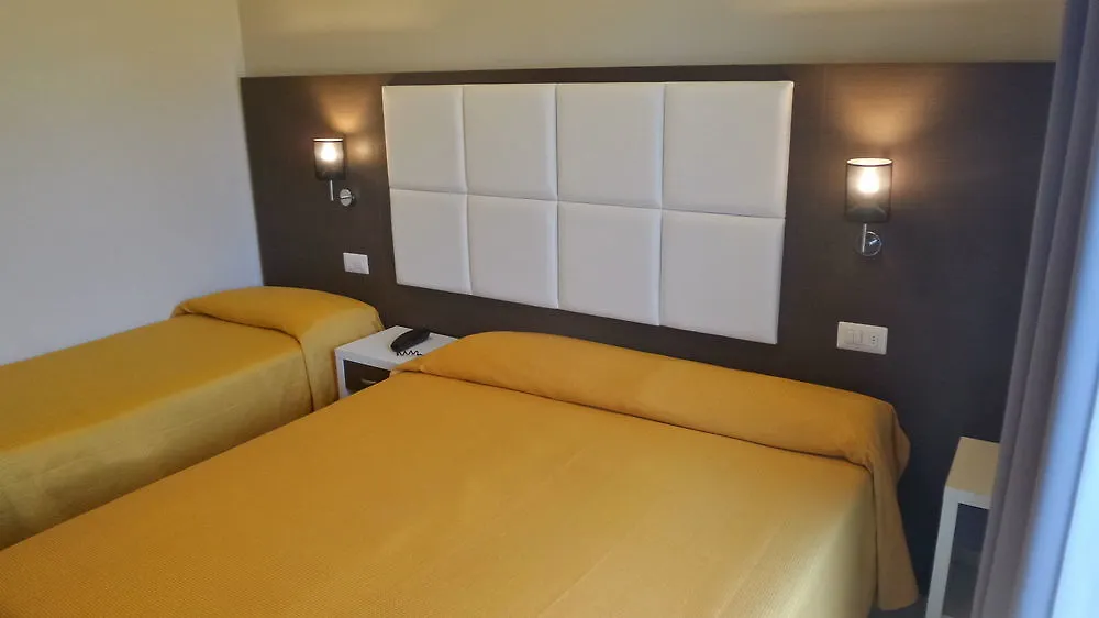Hotel Bergamo Rimini 3*,